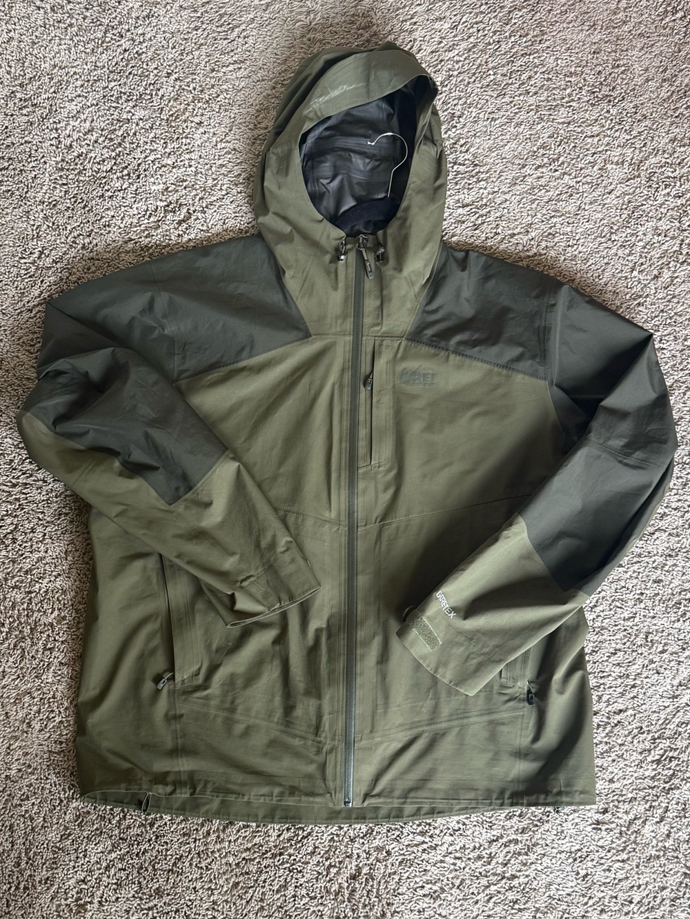REI Co-op Gore-Tex Rain Jacket Mens XL Green Waterproof Hooded Shell